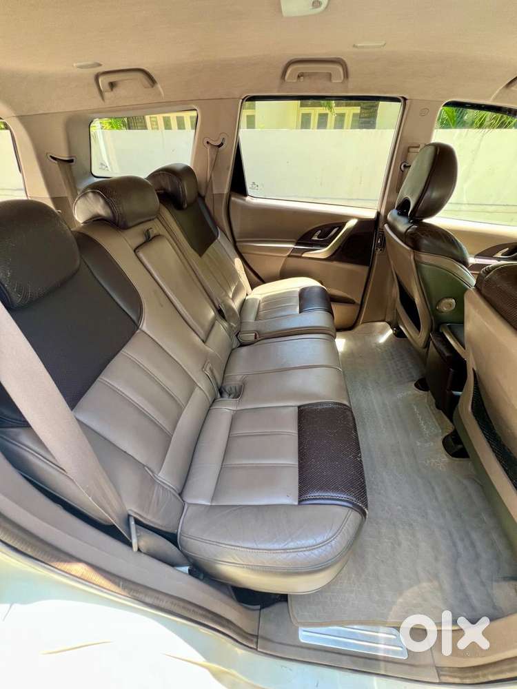 Mahindra Xuv500 2012