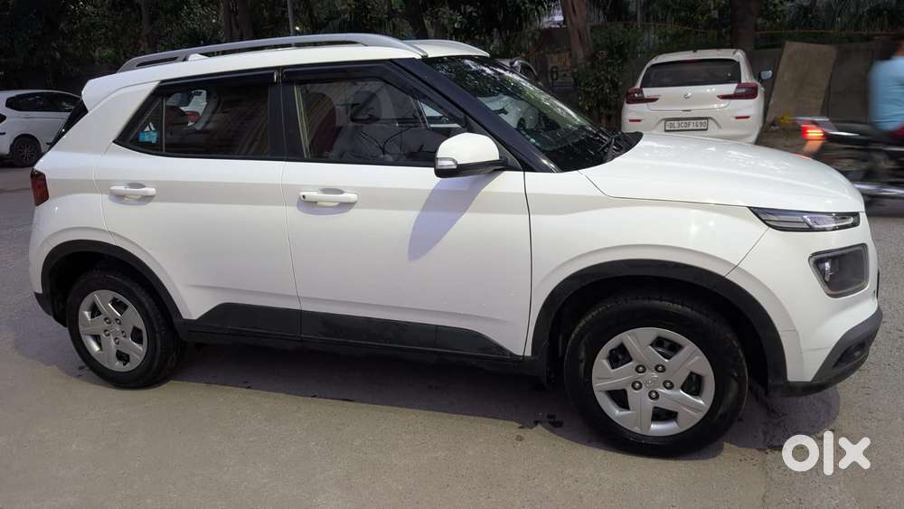 Hyundai Venue 1.2 S Plus, 2021, Petrol
