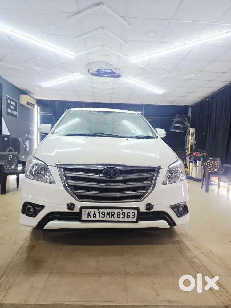 Innova 2.5 G Diesel 8 Seater For Sale Immediate Sale