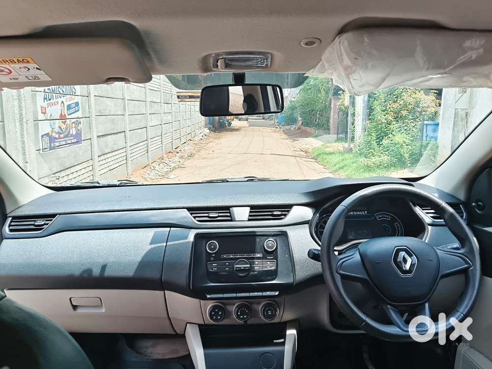Renault Triber Rxl, 2023, Petrol