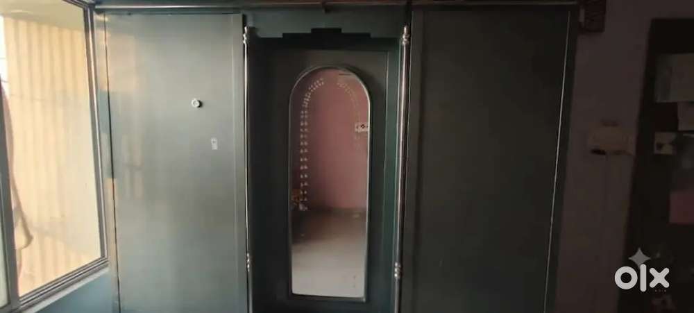 Iron wardrobe