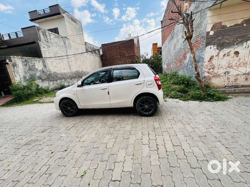 Toyota Etios Liva 2013 Diesel 120 Km Driven