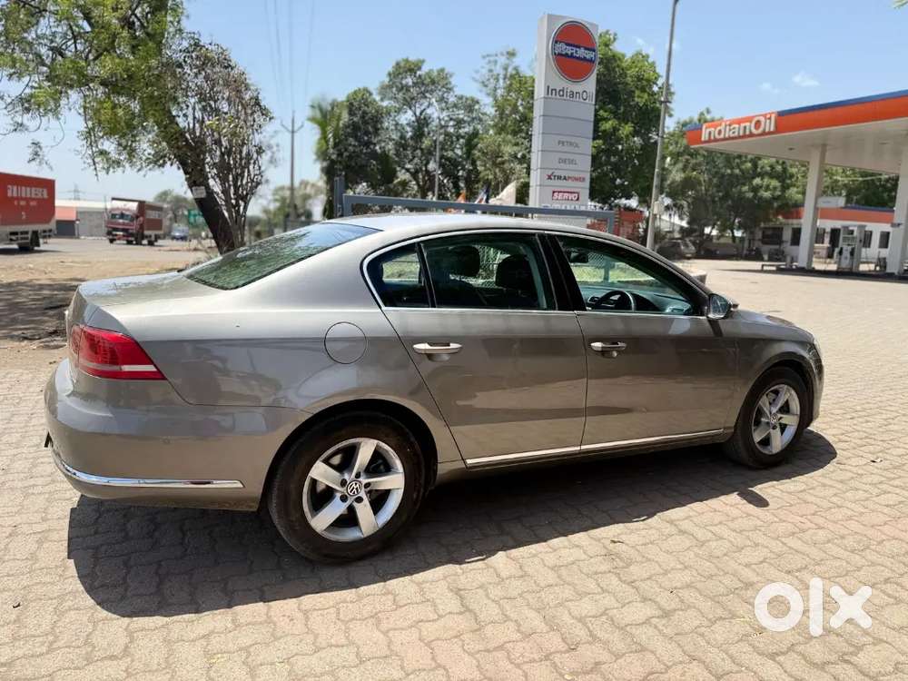 Volkswagen Passat 2012 Diesel 111000 Km Driven