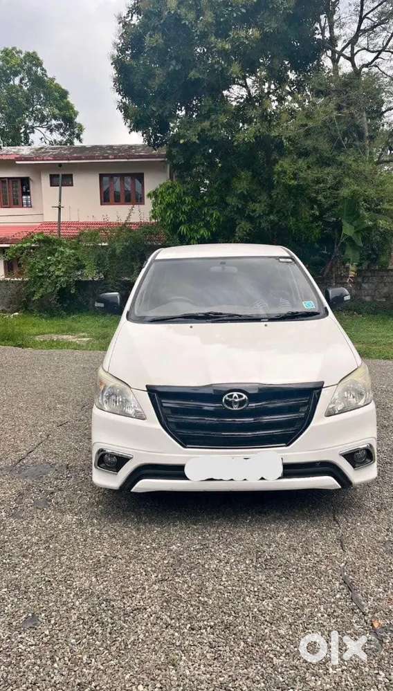 Toyota Innova 2013 Diesel 98000 Km Driven