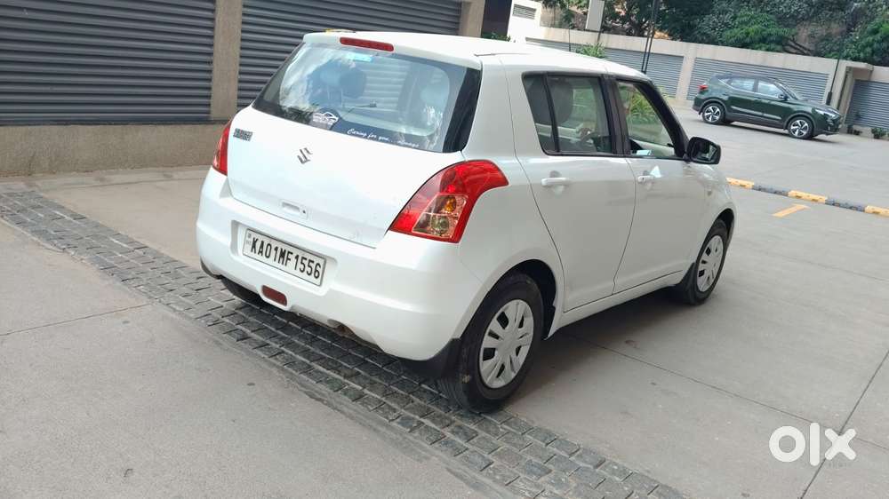 Maruti Suzuki Swift 2004-2010 Vxi Bsiv, 2010, Petrol