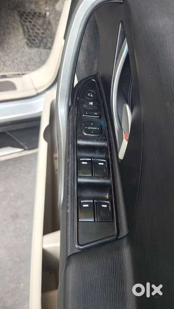 Mahindra Xuv500 W8, 2016, Diesel