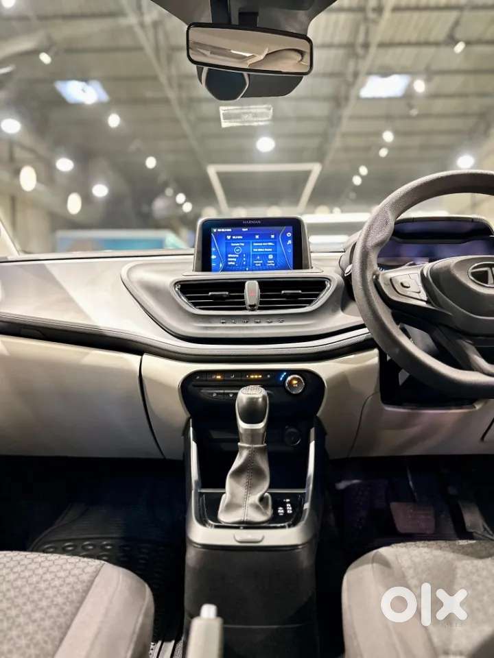 Tata Altroz, 2023, Petrol