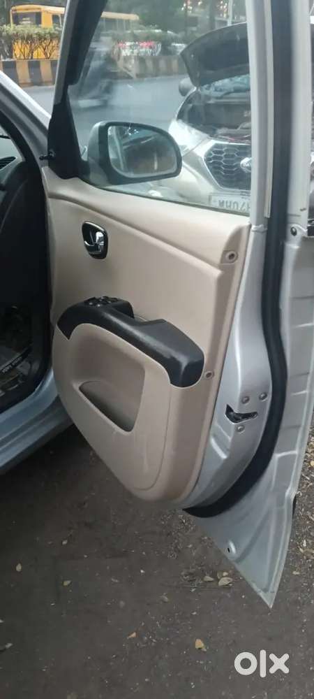 I 10 10 Sportz 1.1