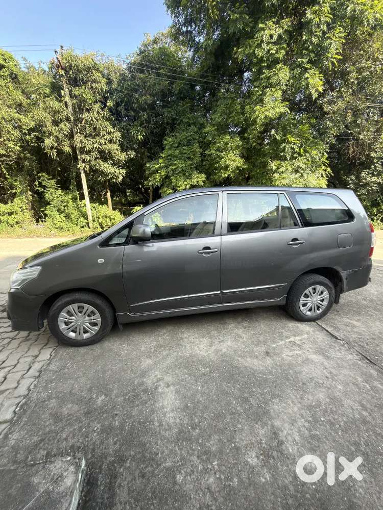 Toyota Innova Diesel 2014