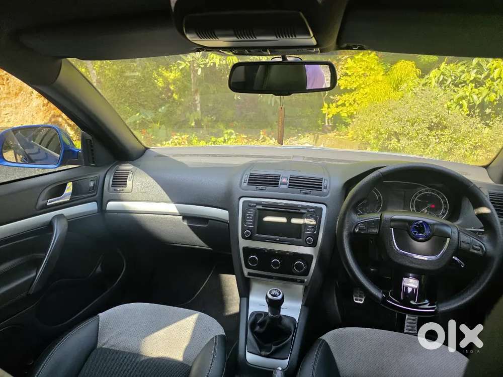 Skoda Laura 1.8 Rs 2012 Manual