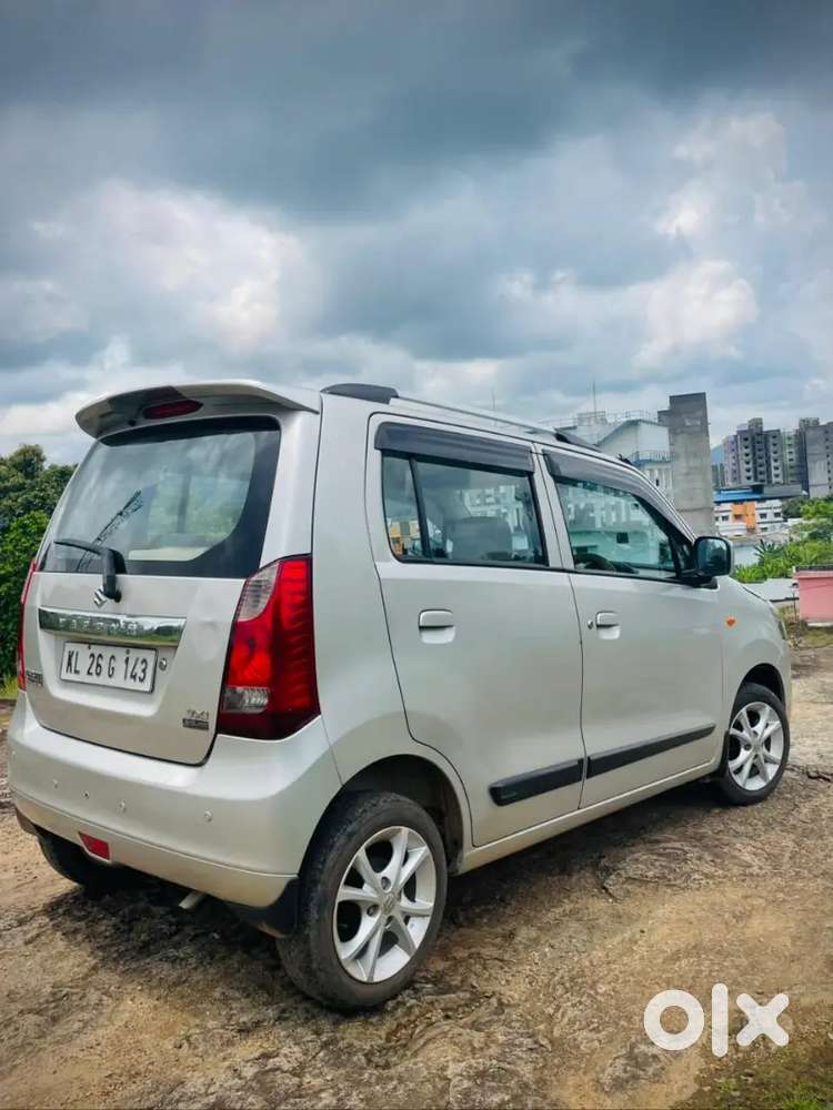 Maruti Suzuki Wagon R 2015 Petrol 65000 Km Driven
Automatic Gear