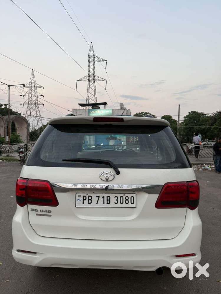 Toyota Fortuner 3.0 4x2 Automatic, 2013, Diesel