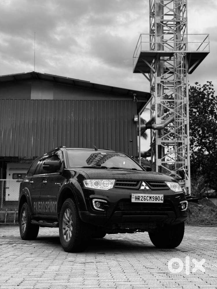 Mitsubishi Pajero Sport 2015 Automatic Diesel  Hr Registered