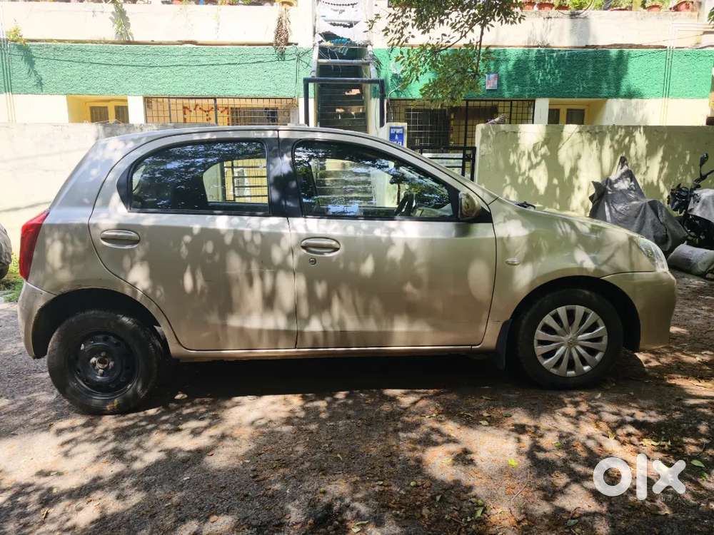 Toyota Etios Liva 2012