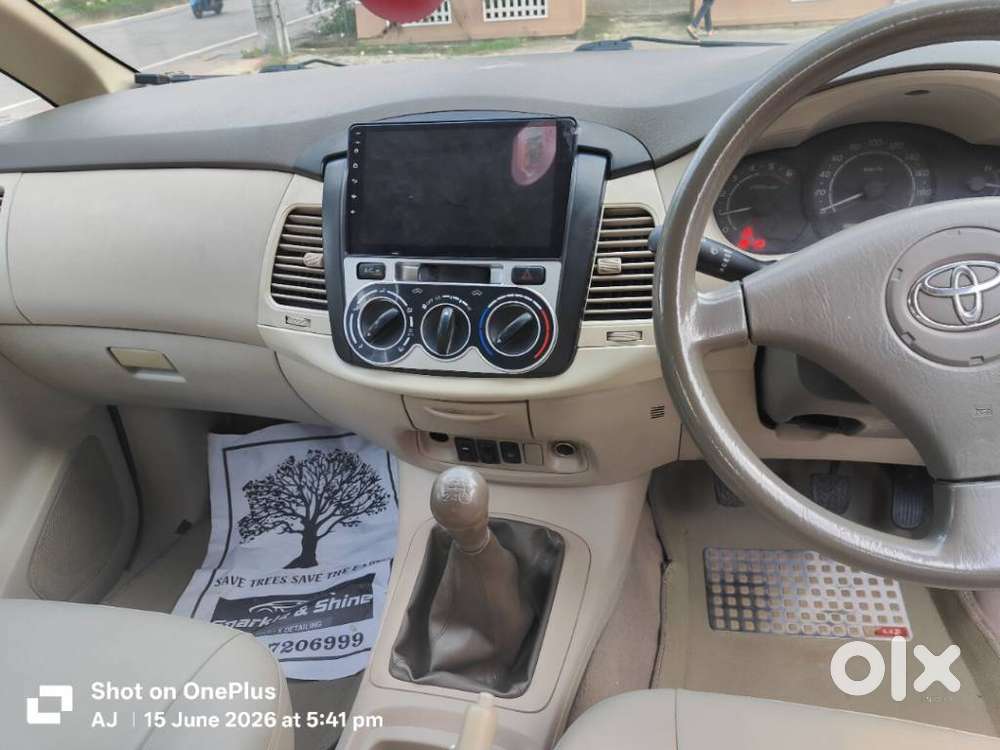 Toyota Innova 2.5 G (diesel) 7 Seater Bs Iv, 2006, Diesel