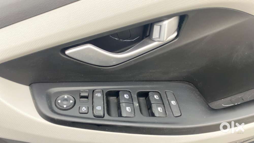 Hyundai Creta 1.5 Sx (o) Ivt Petrol, 2025, Petrol