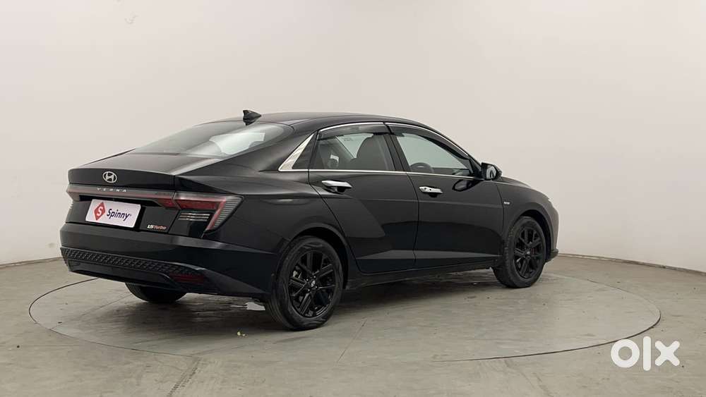 Hyundai Verna 1.5 Sx (o) Turbo Petrol Dct, 2023, Petrol