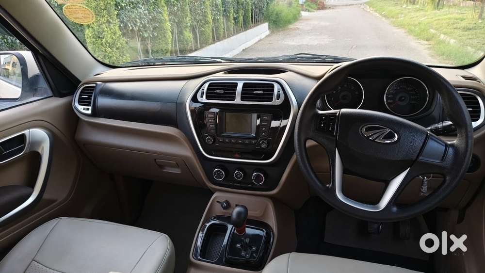 Mahindra Tuv 300 Mhawk100 T8 Amt, 2016, Diesel