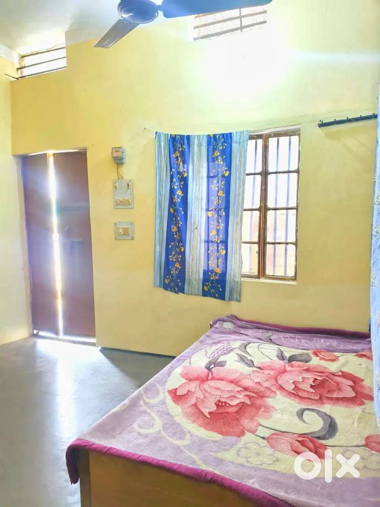 Single room in rent for girls lanka