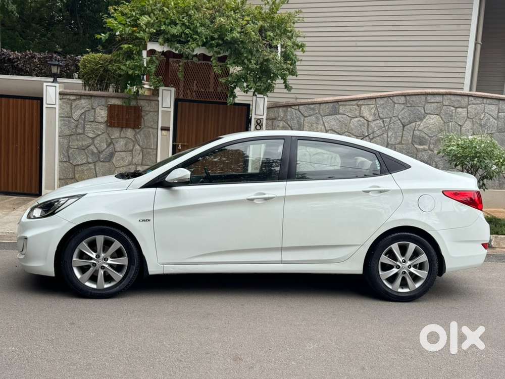 Hyundai Verna Fluidic 1.6 Crdi Sx Diesel Manual In Pristine Condition!