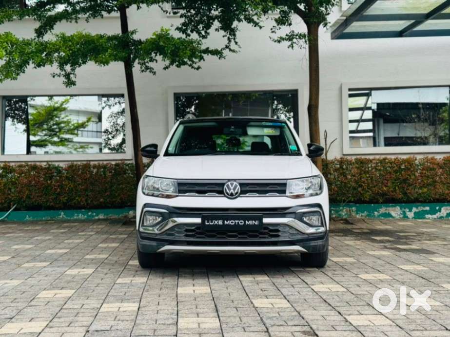 Volkswagen Taigun 1.0 Tsi Highline At, 2022, Petrol