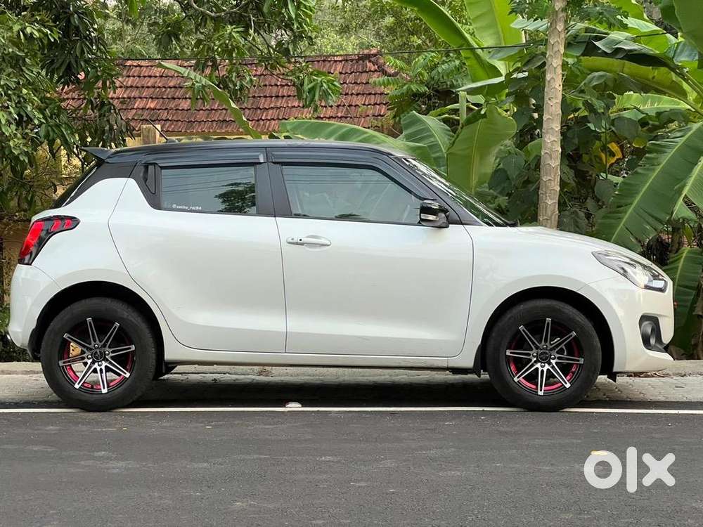 Maruti Suzuki Swift 2020 Petrol 52000 Km Driven