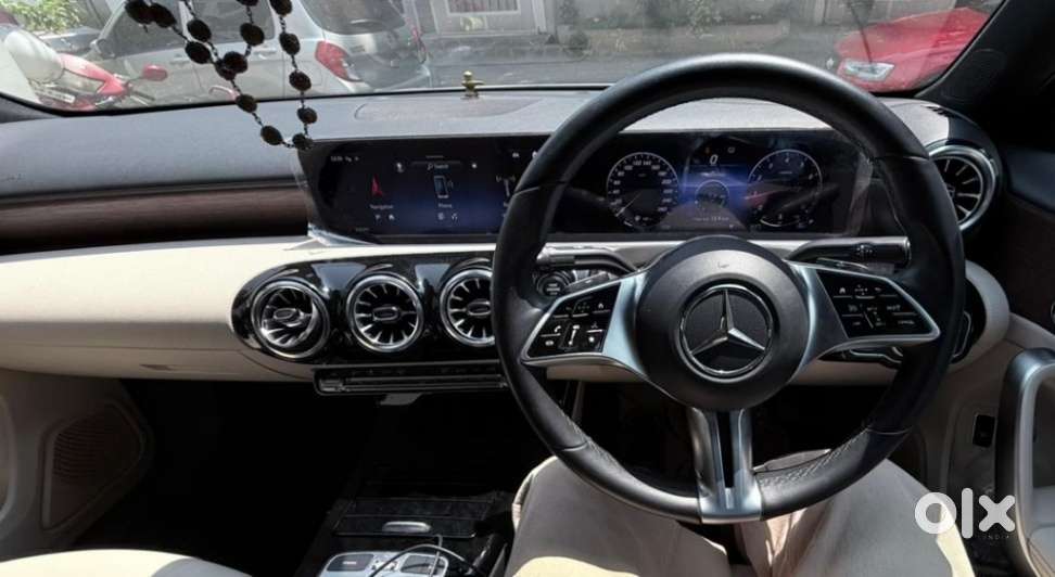 Mercedes-benz A-class Limousine 1.3 A 200, 2023, Petrol