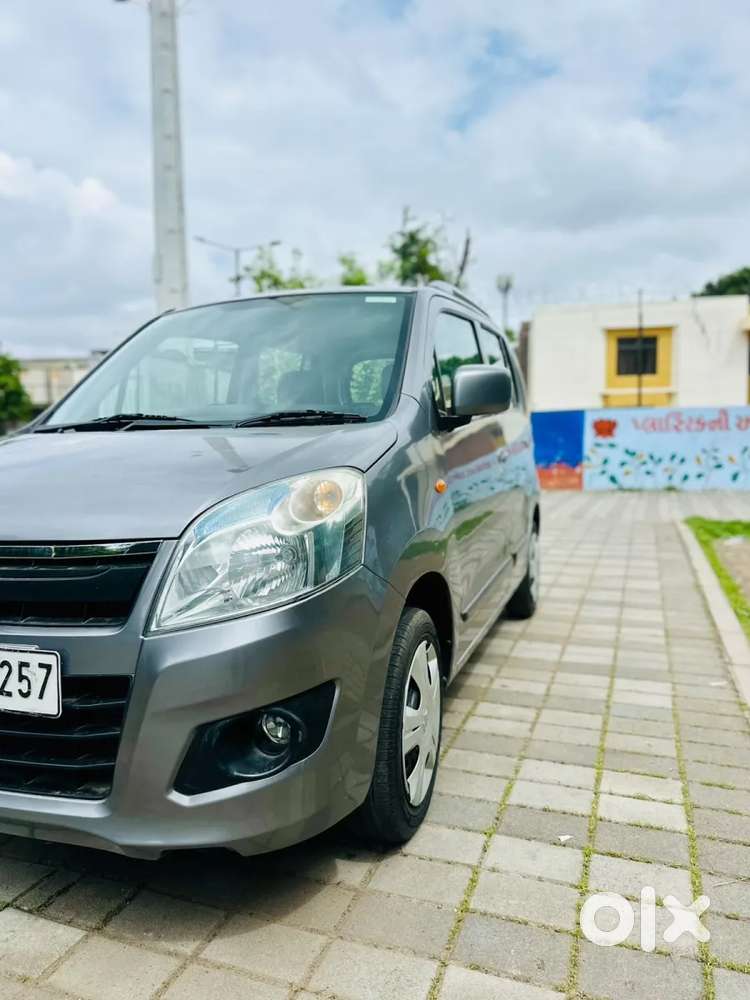Maruti Suzuki Wagon R 1.0 Vxi Amt, 2017, Petrol