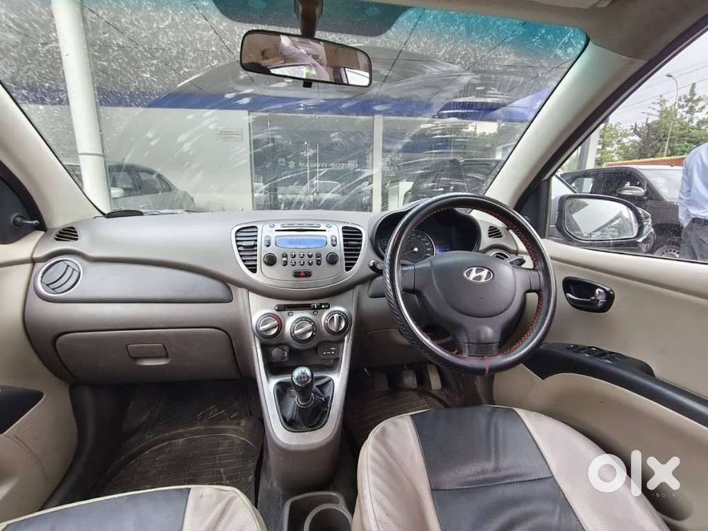 Hyundai I10 Sportz, 2017, Petrol