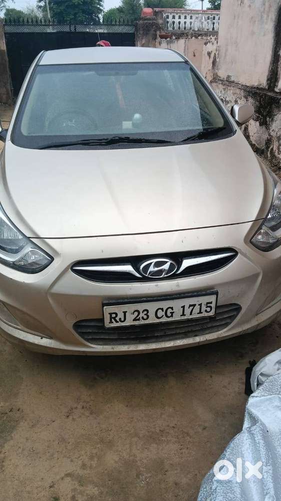 Hyundai Fluidic Verna 2011