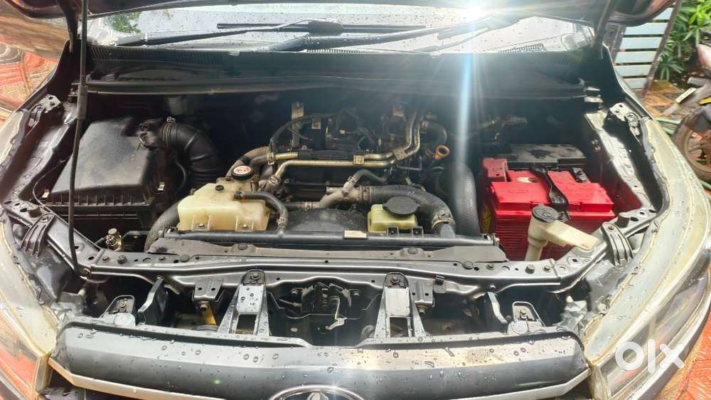 Toyota Innova Crysta 2.4 G 2019