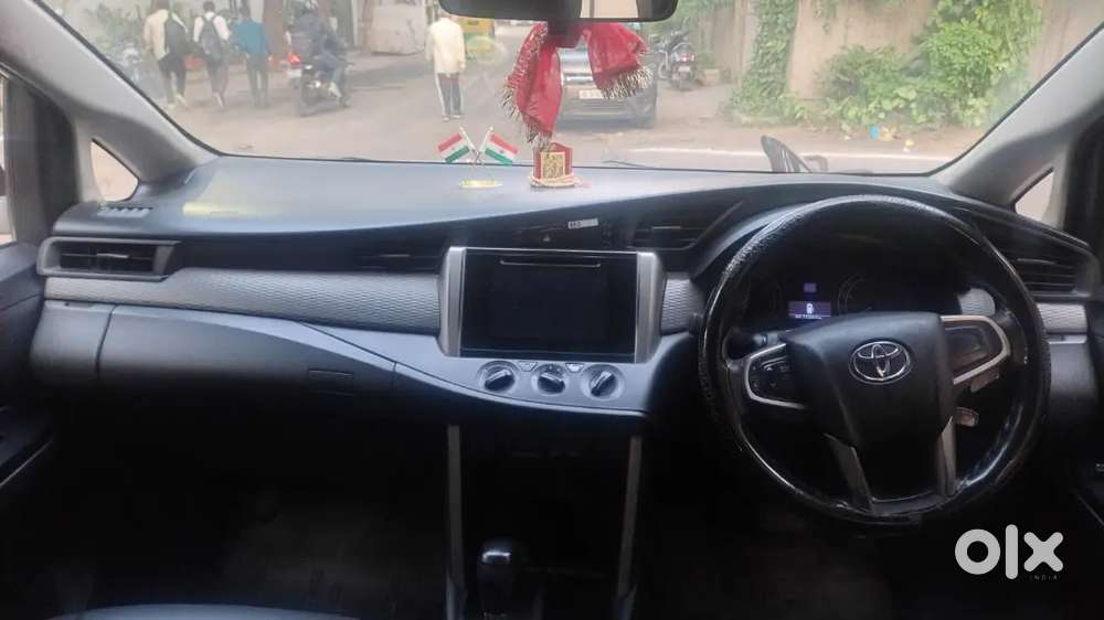 Toyota Innova Crysta Petrol  Well Maintained  7 Seater  1st Owner