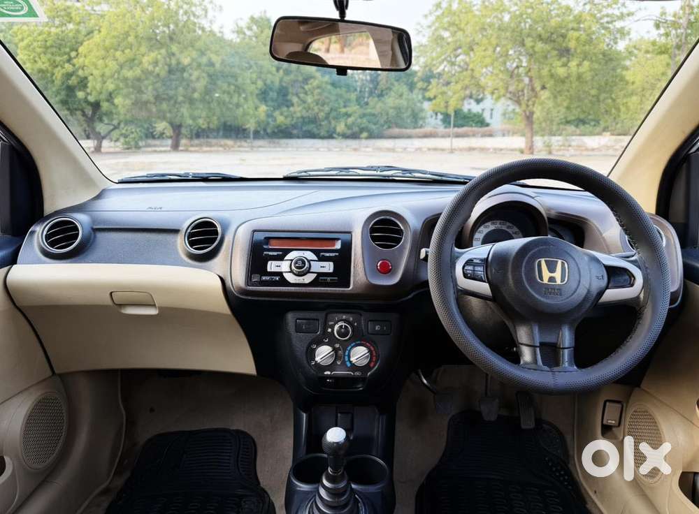 Honda Brio V Mt, 2012, Petrol