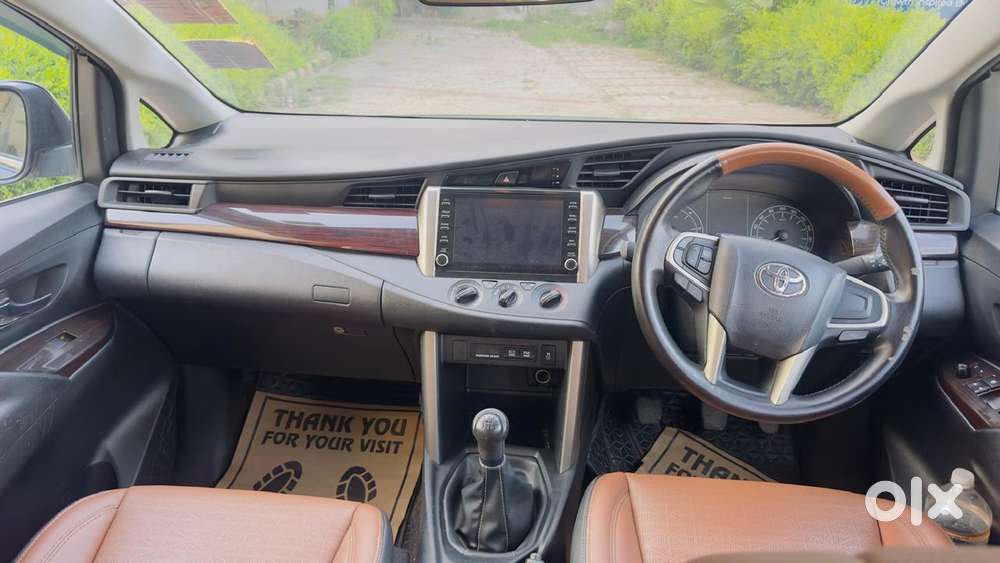 Toyota Innova Crysta 2.4 G Mt, 2023, Diesel