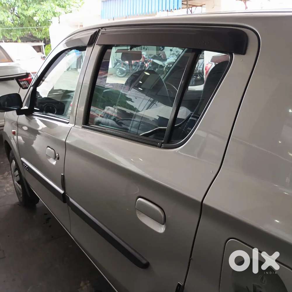 Alto800 Scratch Less 13800 Km Driven With Touch Screen Music System