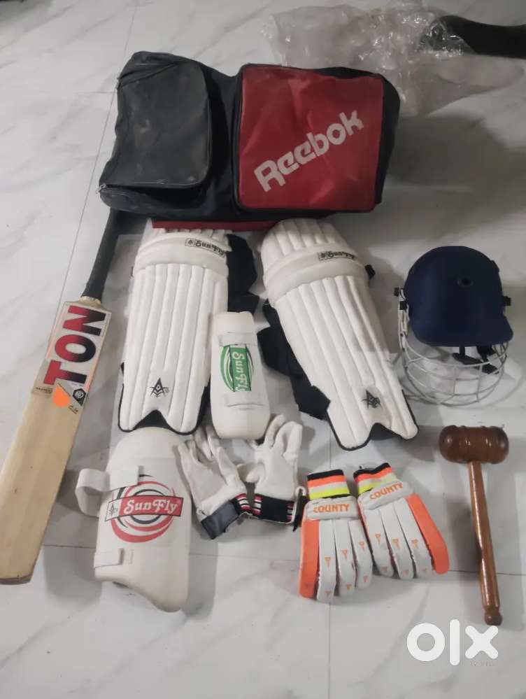 Cricket kit (urgent sell)