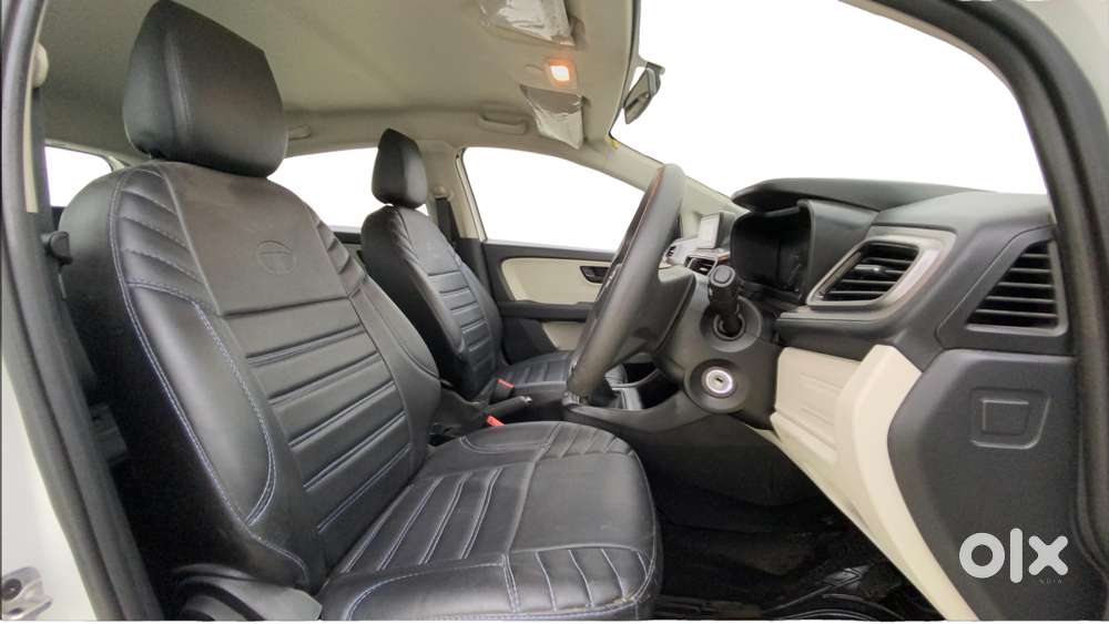Tata Altroz 1.2 Xe Plus Petrol, 2022, Petrol