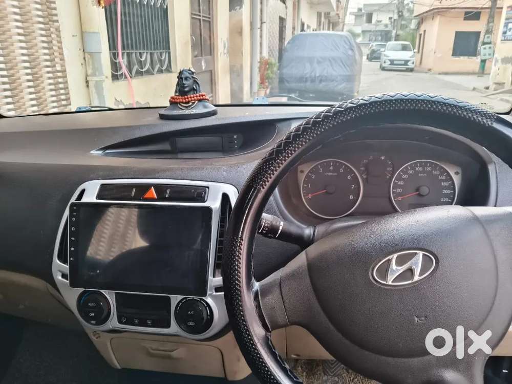 Hyundai I20 Magna Petrol + Cng