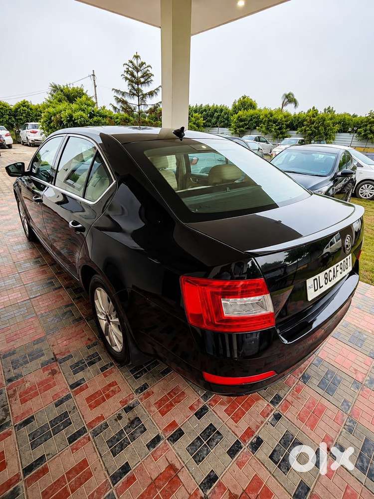 Skoda Octavia Elegance 1.8 Tsi At, 2014, Petrol