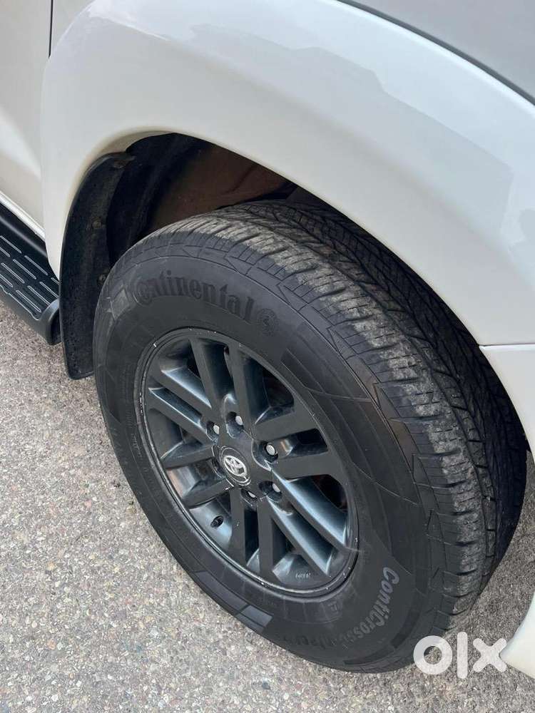 Toyota Fortuner 2016 Diesel 105000 Km Driven