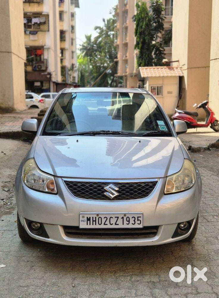 Maruti Suzuki Sx4 Vxi Bsiv, 2013, Petrol