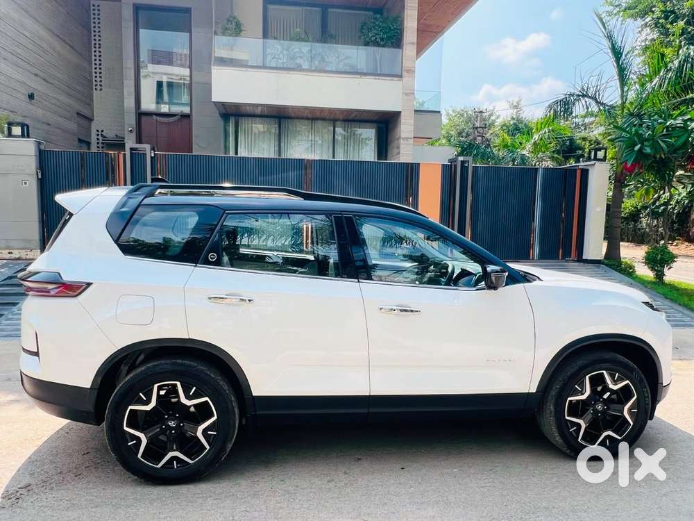 Tata Safari Accomplished Plus 6 Str Dual Tone, 2023, Diesel