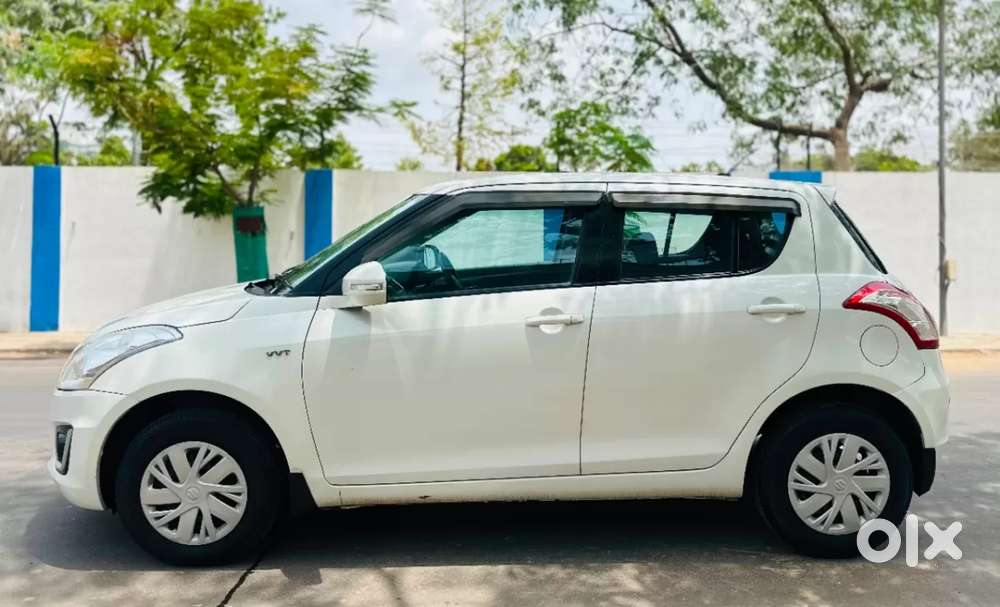 Maruti Suzuki Swift Vxi Optional, 2017, Petrol