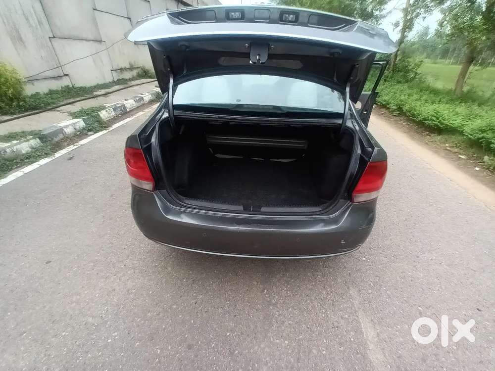 Volkswagen Vento 2013 December. 2nd Owner..petrol.89000 Km Running