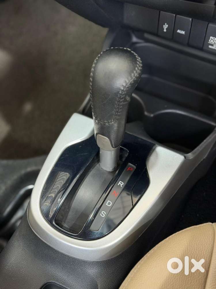 Honda Jazz V Cvt, 2017, Petrol