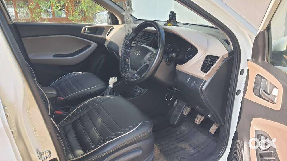 Hyundai Elite I20 Sportz (o) 1.2, 2015, Petrol