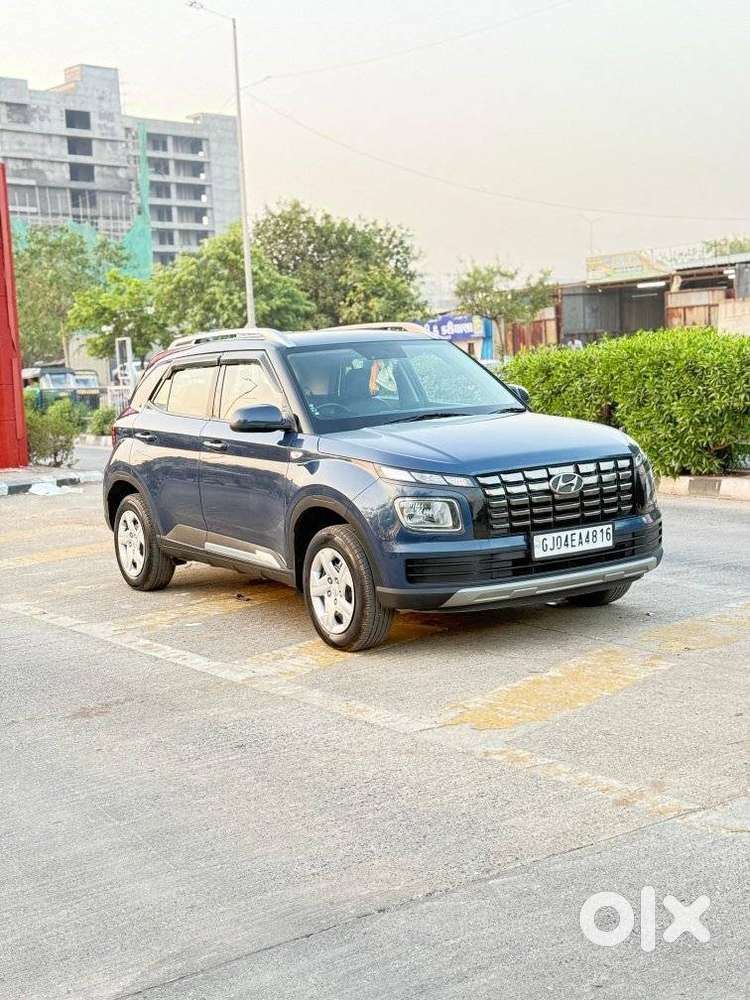 Hyundai Venue, 2022, Petrol