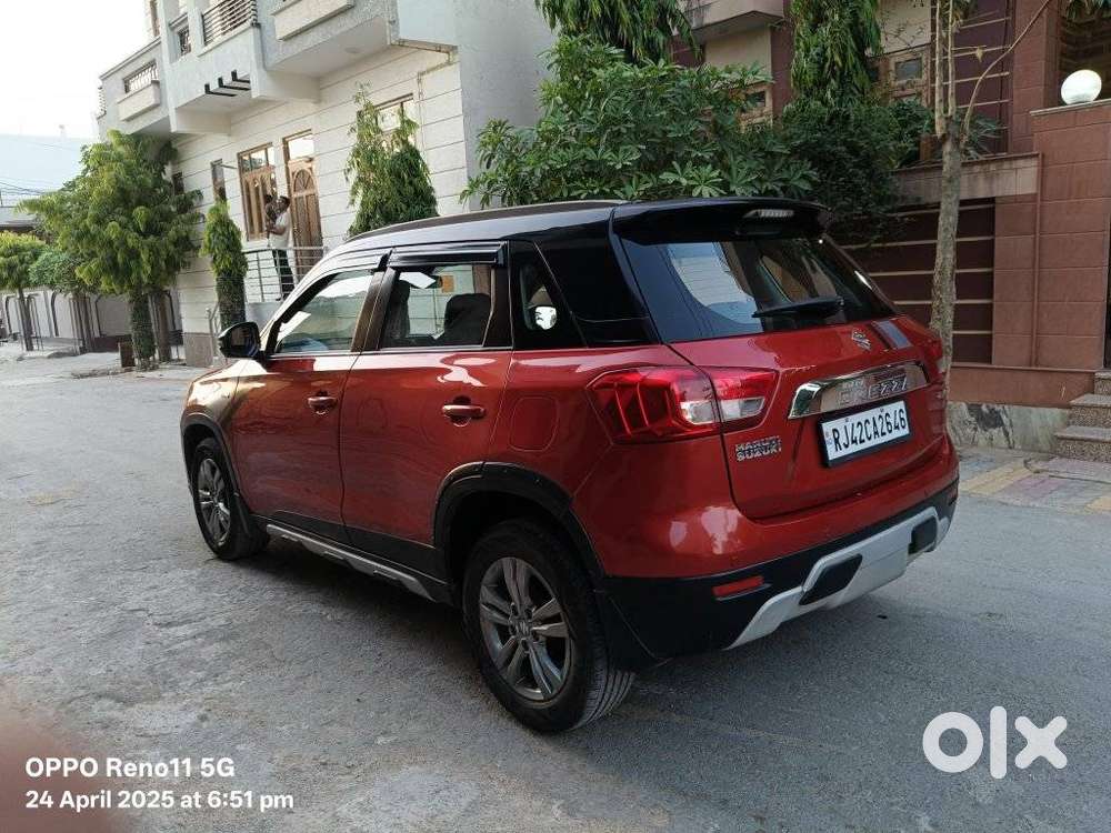 Maruti Suzuki Brezza 1.5 Zxi Smart Hybrid Dual Tone, 2016, Diesel