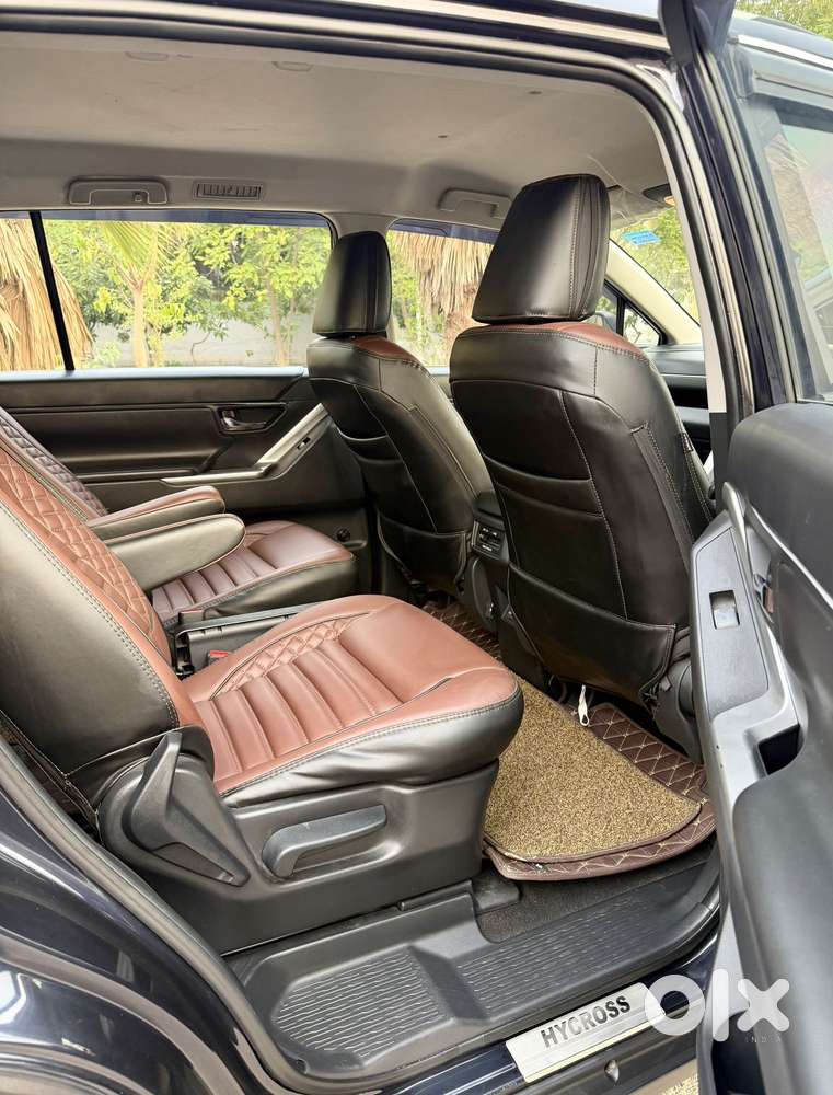 Toyota Innova Hycross 2.0 Gx 7 Str, 2025, Petrol