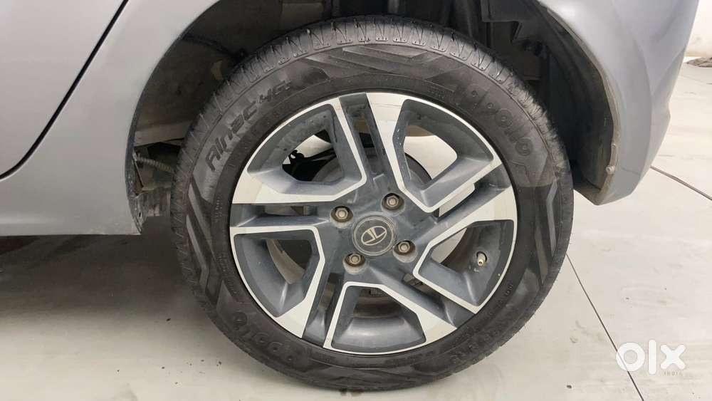 Tata Tiago 1.2 Revotron Xz Plus Dual Tone, 2019, Petrol